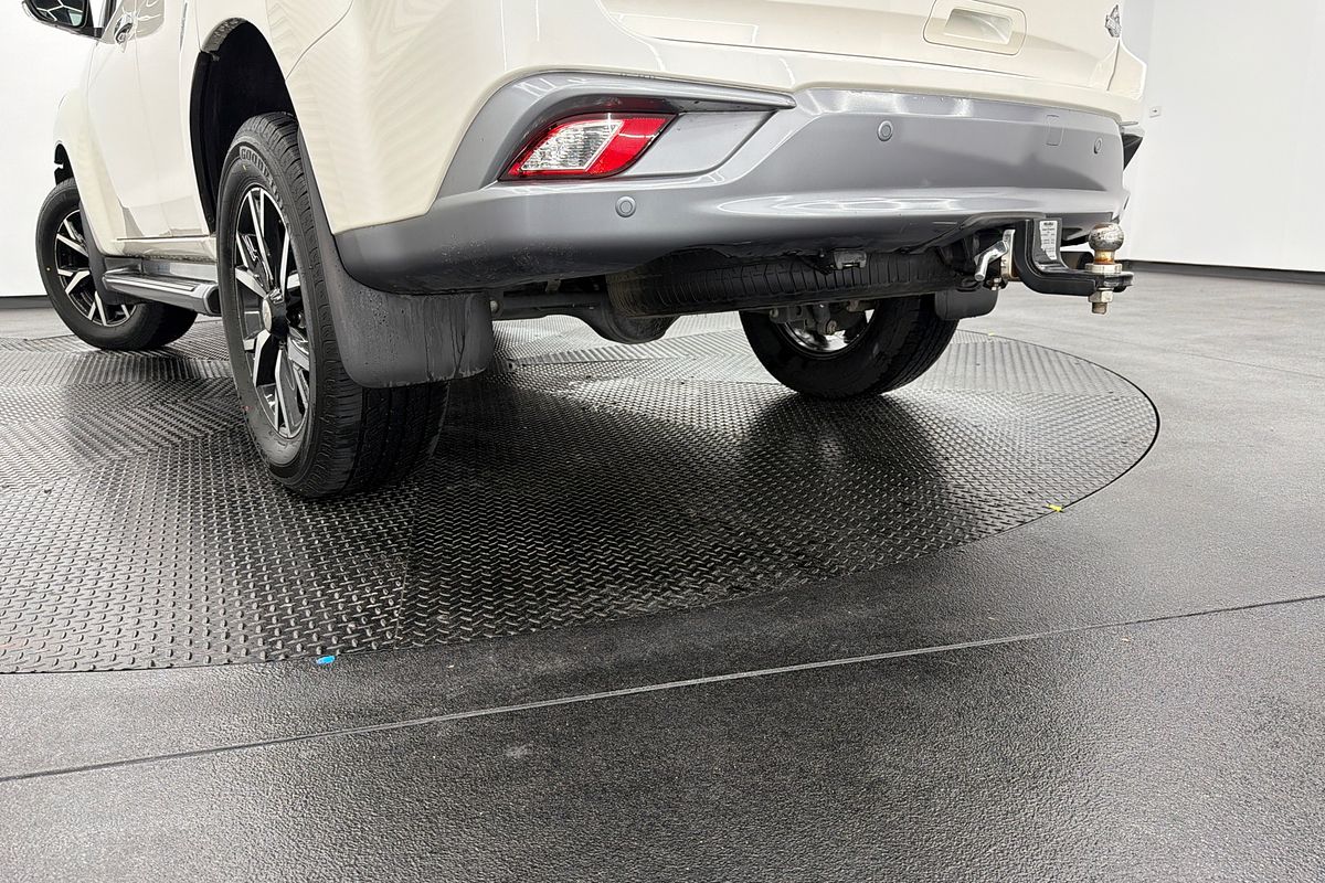 2021 Isuzu MU-X LS-U