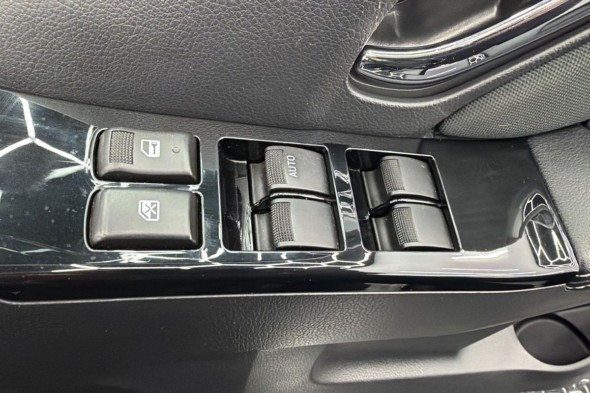 2021 Isuzu MU-X LS-U
