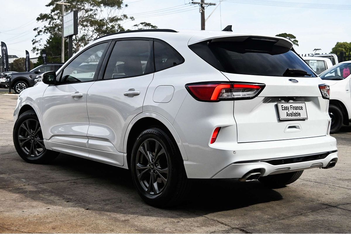 2022 Ford Escape ST-Line ZH