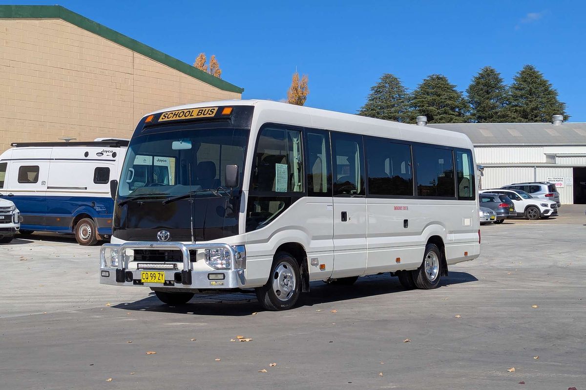 2018 Toyota Coaster Deluxe XZB70R