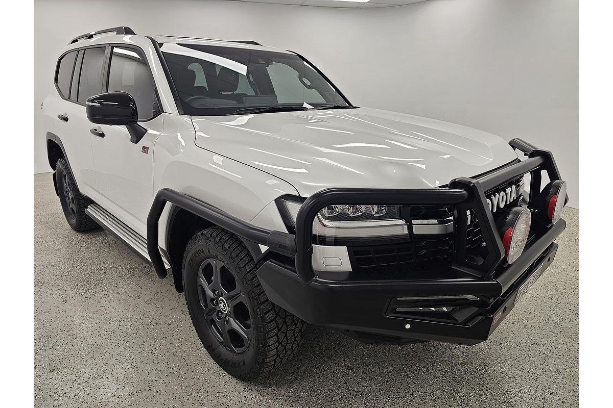 2024 Toyota Landcruiser GR Sport FJA300R