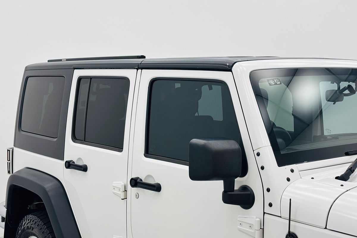 2012 Jeep WRANGLER UNLIMITED SPORT (4x4) 6 SP MANUAL 4D SOFTTOP V6 