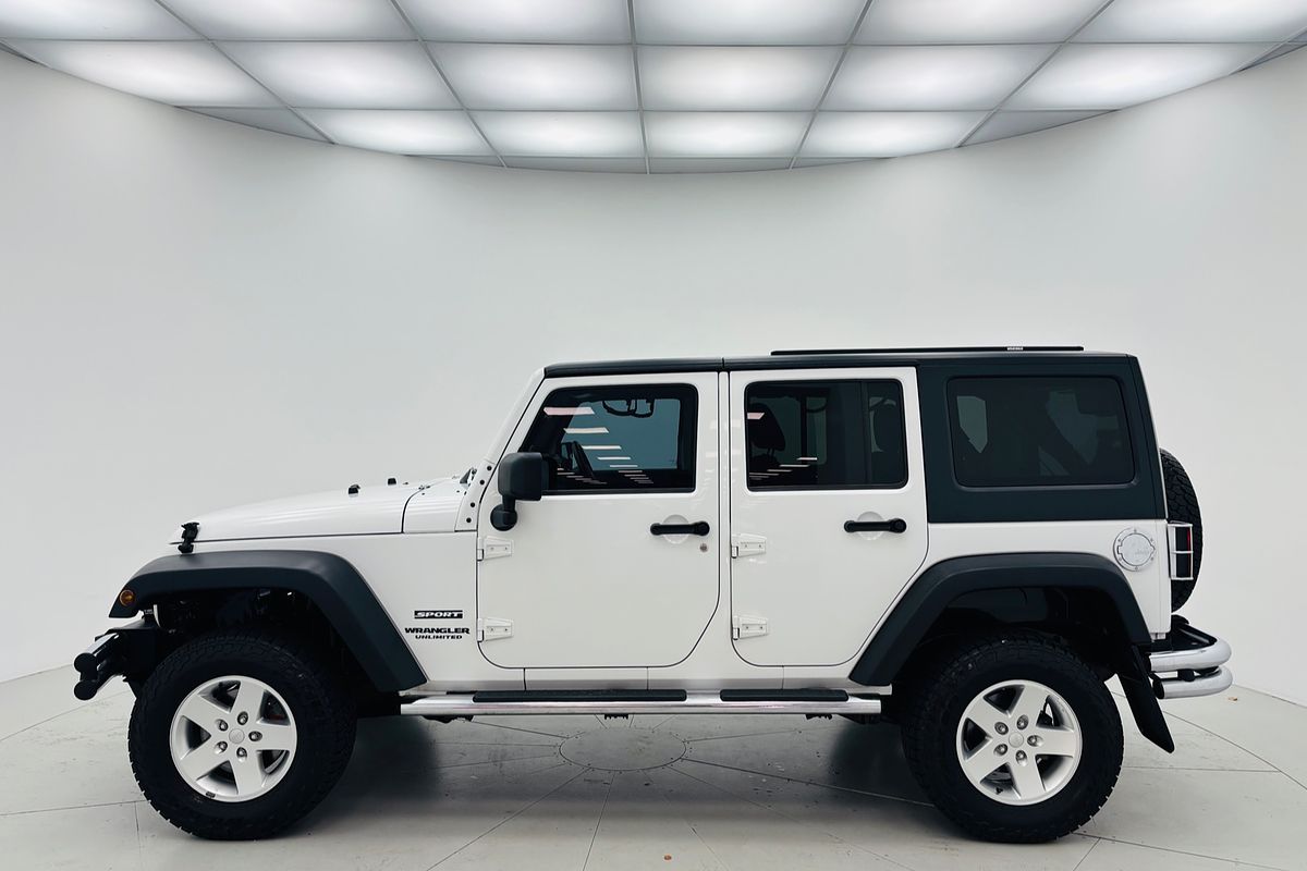 2012 Jeep WRANGLER UNLIMITED SPORT (4x4) 6 SP MANUAL 4D SOFTTOP V6 