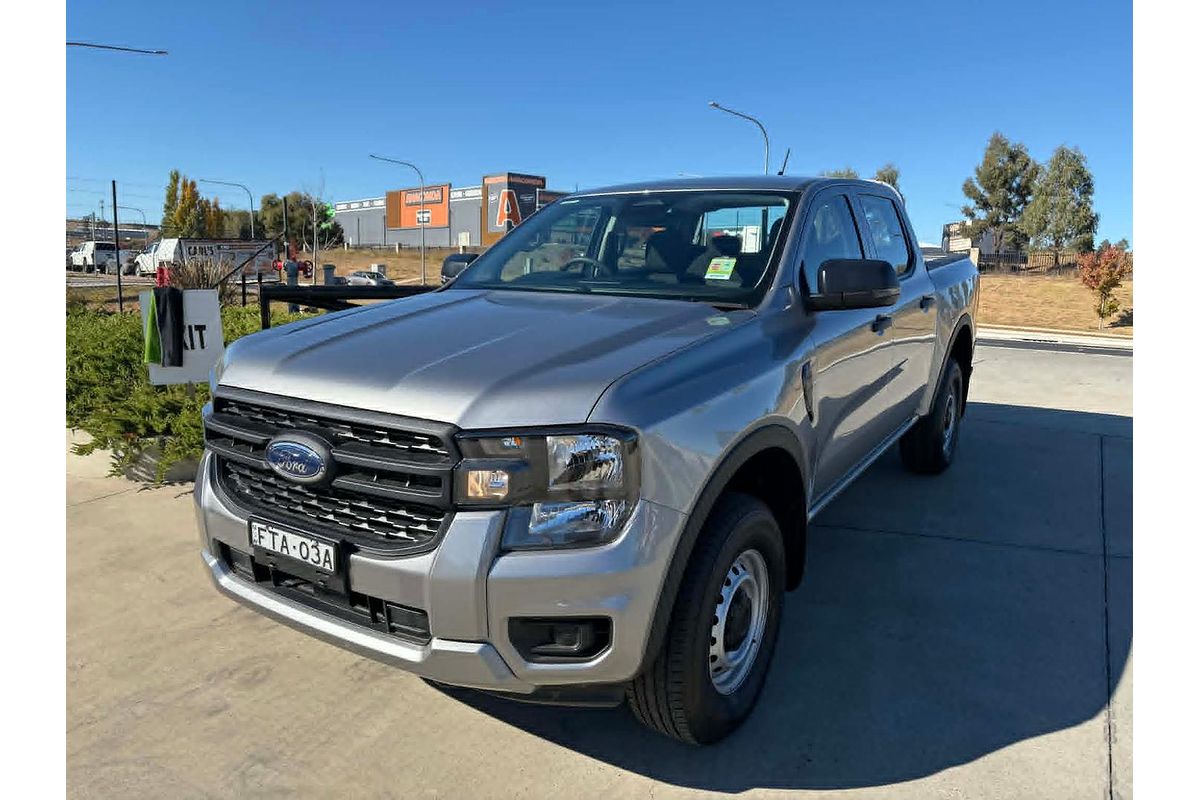 2025 Ford Ranger XL 4X4 2.0L