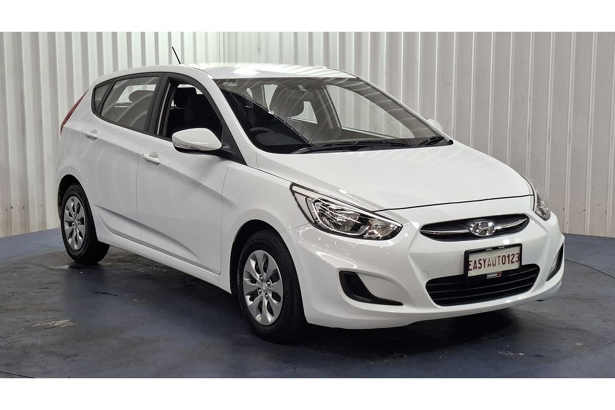 2017 Hyundai Accent Active RB4