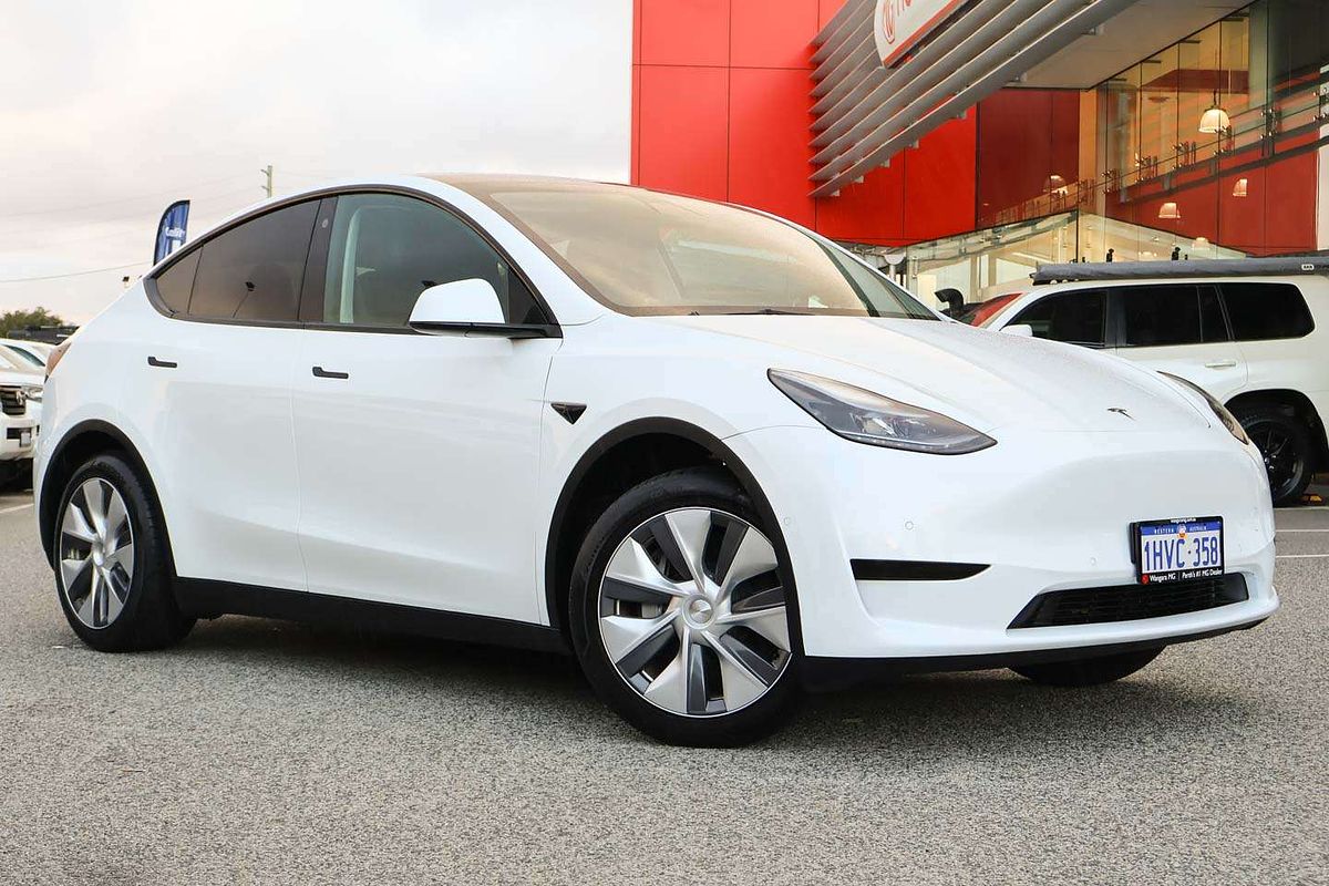 2023 Tesla Model Y Rear-Wheel Drive