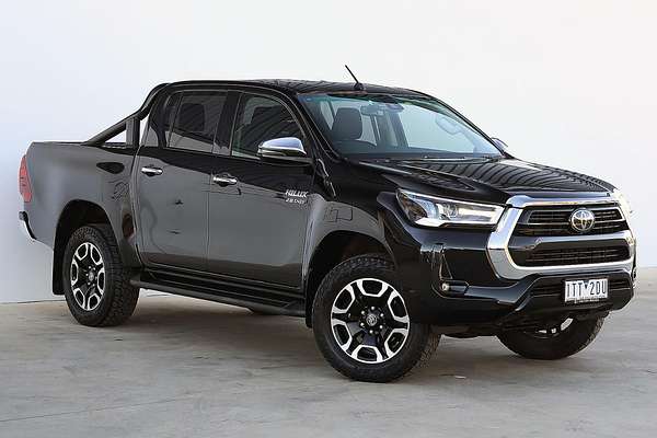 2021 Toyota Hilux SR5 (4x4) GUN126R FACELIFT 4X4