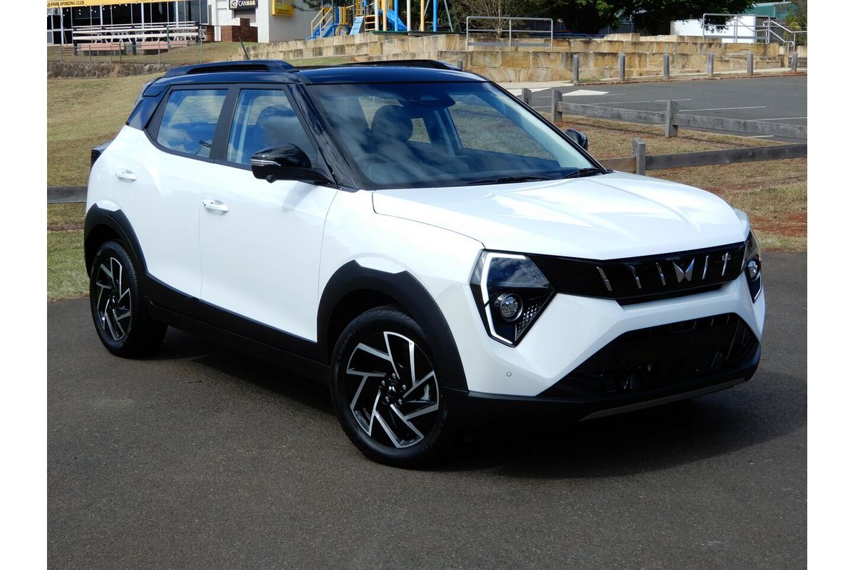 2026 Mahindra XUV 3XO AX7L