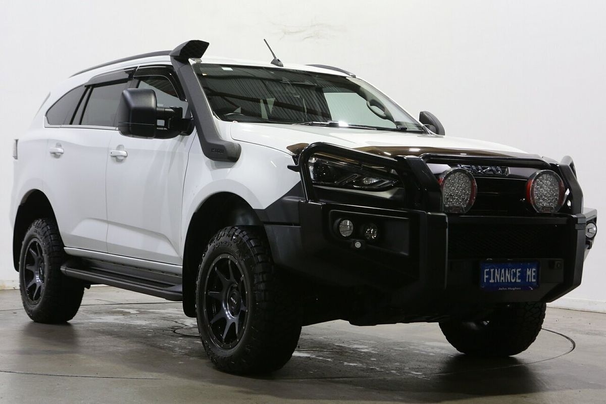 2023 Isuzu MU-X LS-T