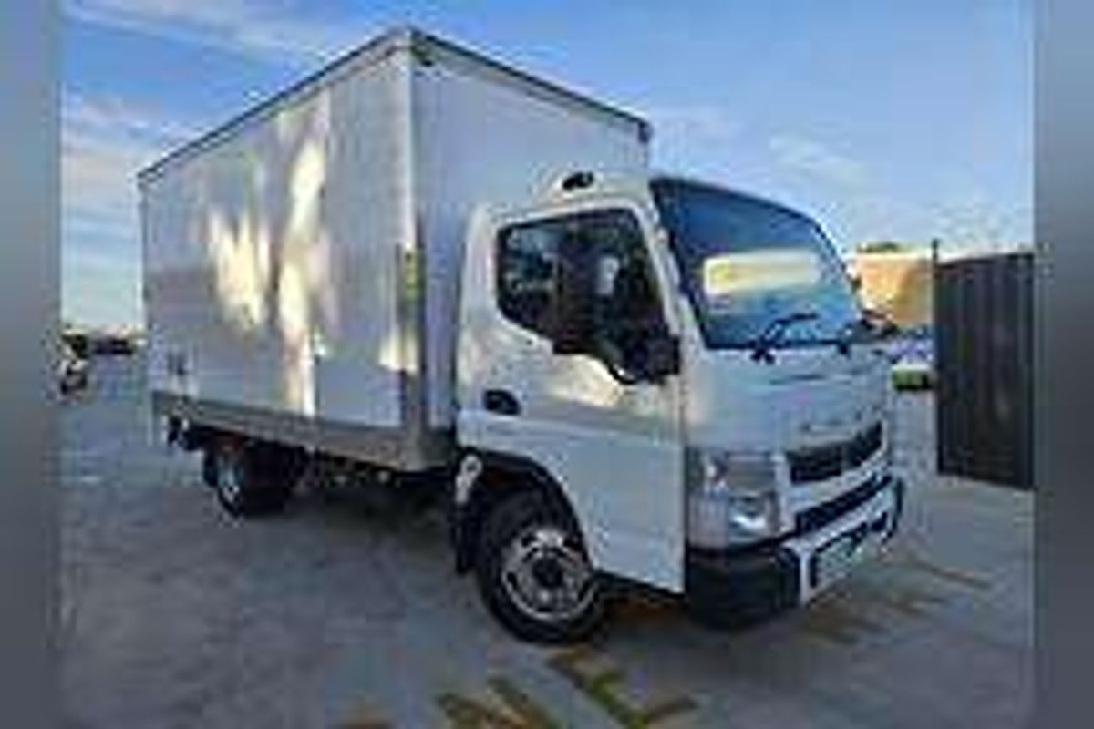 2021 Fuso Canter 515 4x2 MWB