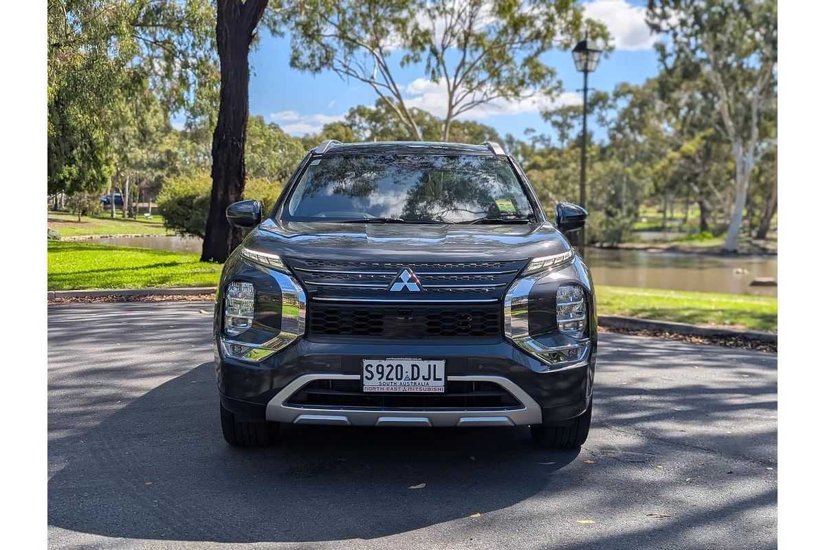 2024 Mitsubishi Outlander PHEV Exceed ZM