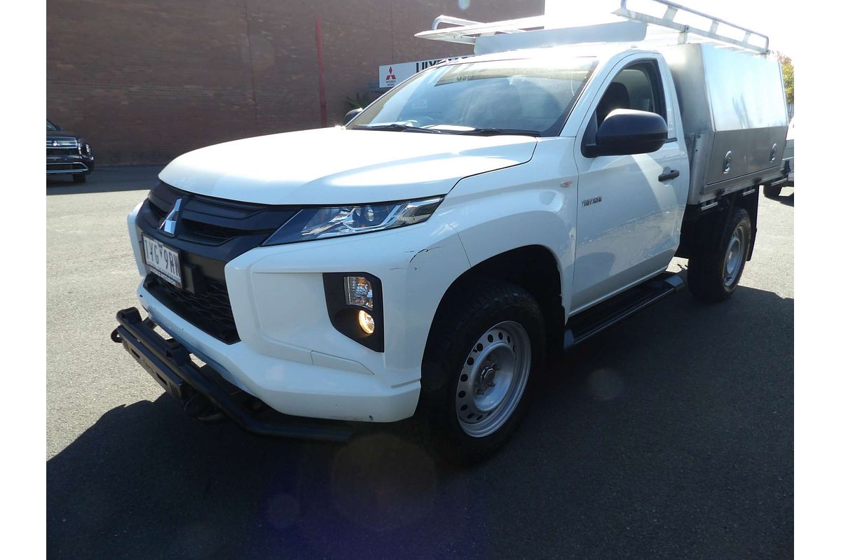 2023 Mitsubishi Triton GLX MR 4X4
