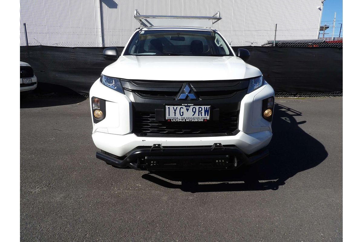 2023 Mitsubishi Triton GLX MR 4X4