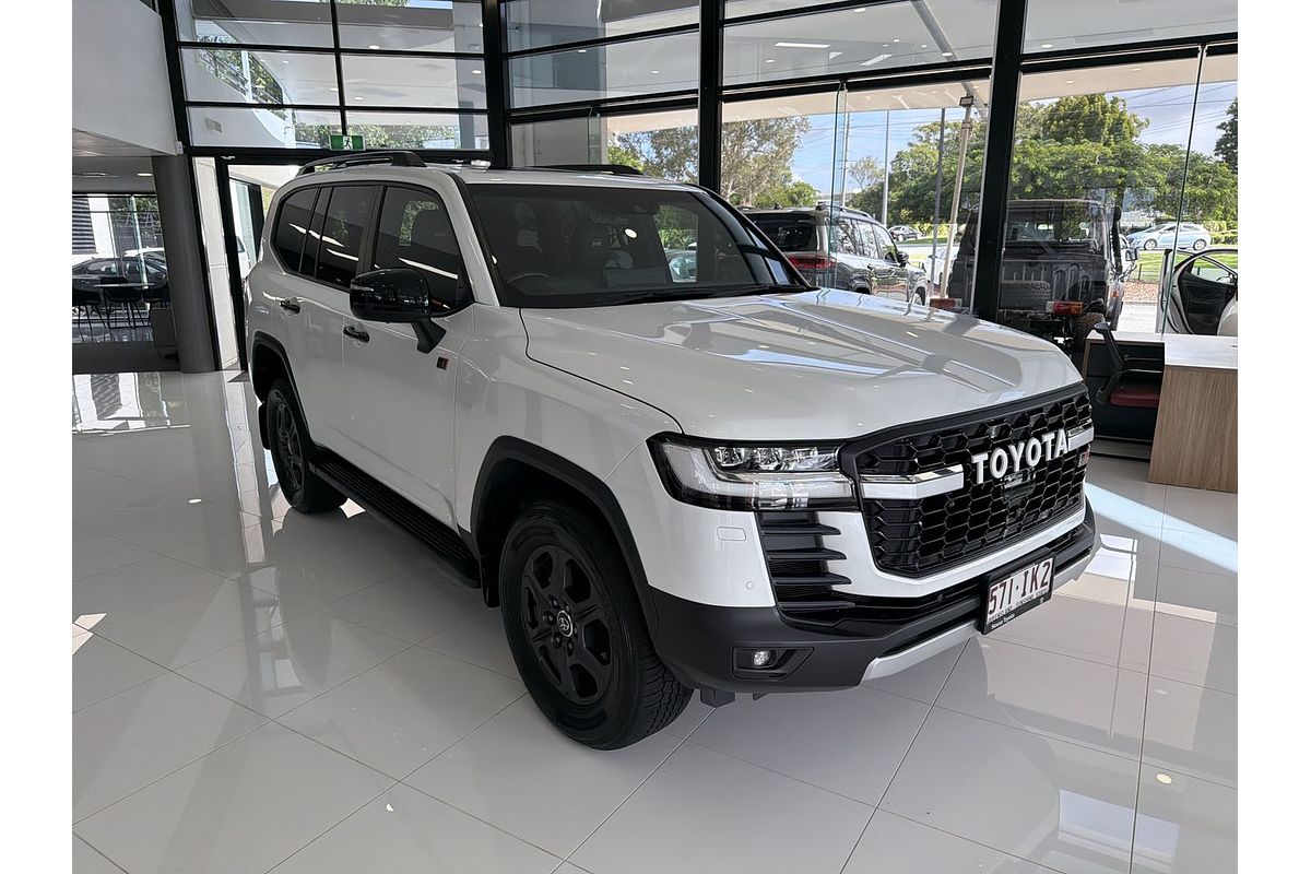 2023 Toyota Landcruiser GR Sport FJA300R