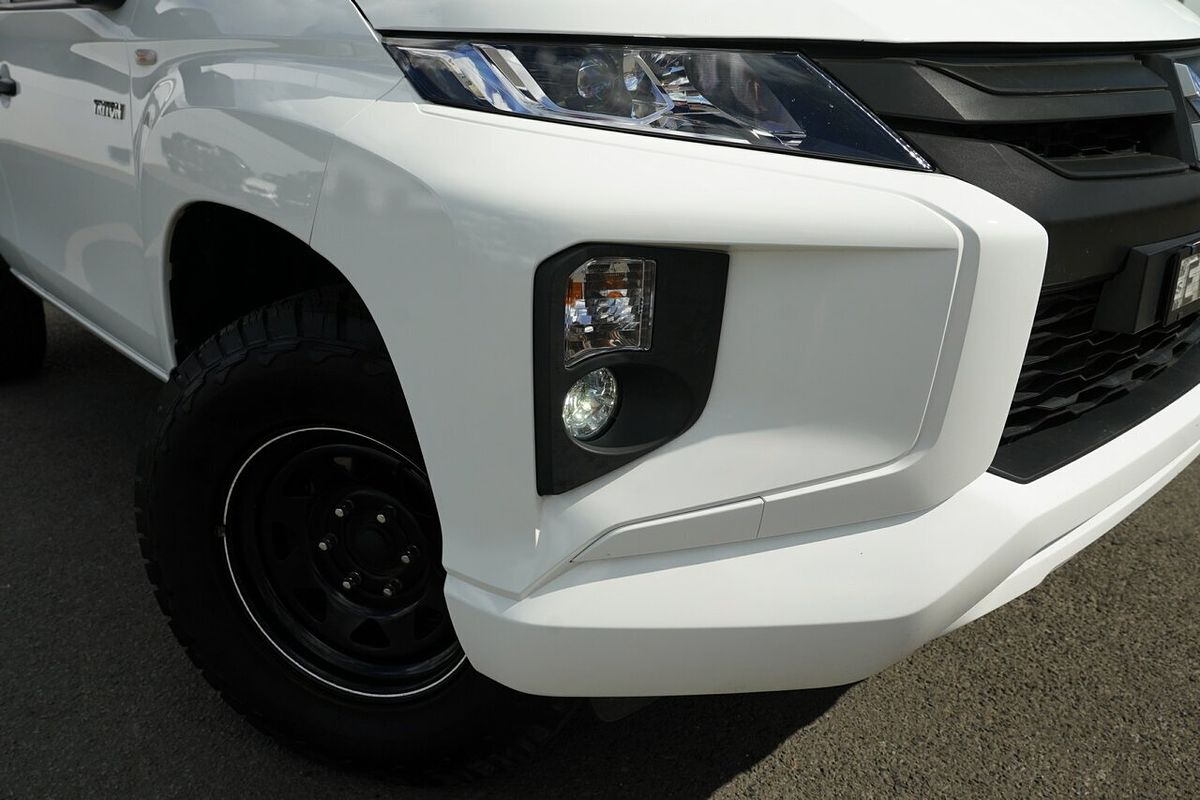 2022 Mitsubishi Triton GLX MR 4X4