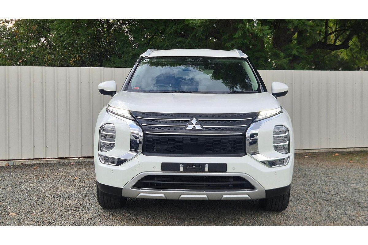 2022 Mitsubishi Outlander LS ZM