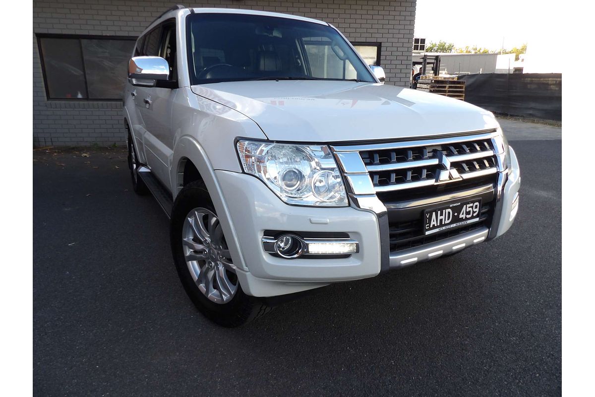 2015 Mitsubishi Pajero GLS NX