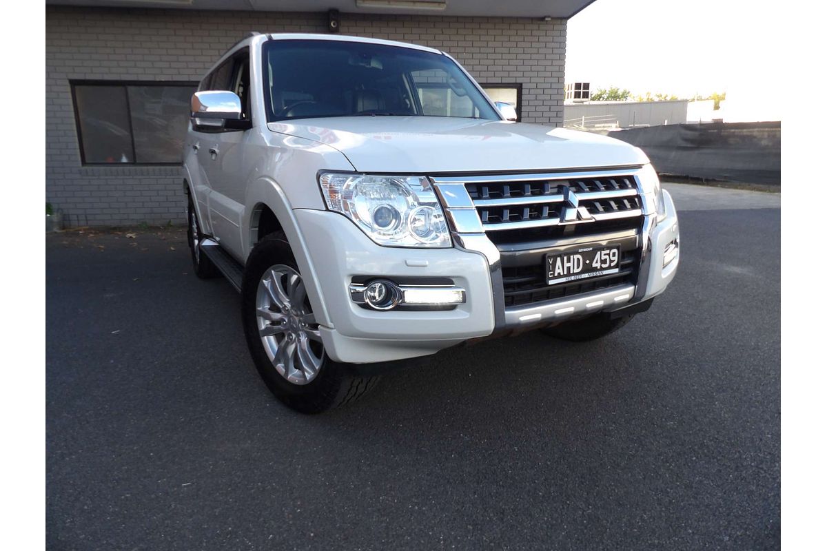 2015 Mitsubishi Pajero GLS NX