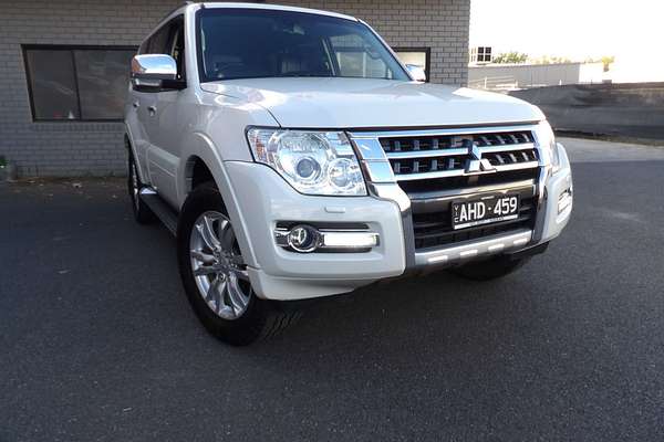 2015 Mitsubishi Pajero GLS NX