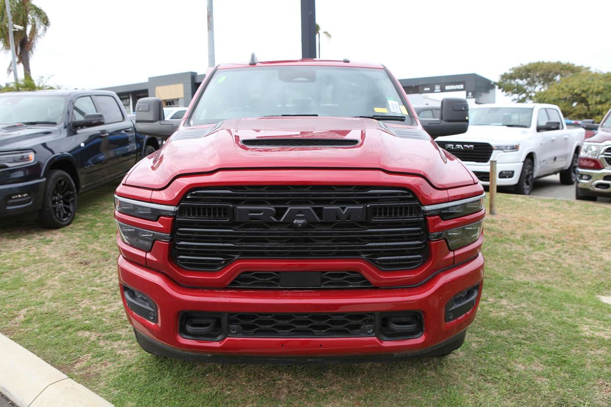 2025 RAM 2500 Laramie DJ 4X4