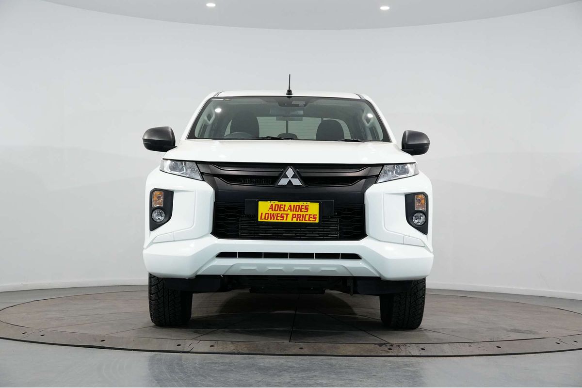 2022 Mitsubishi Triton GLX MR 4X4