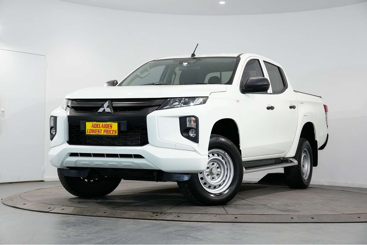 2022 Mitsubishi Triton GLX MR 4X4