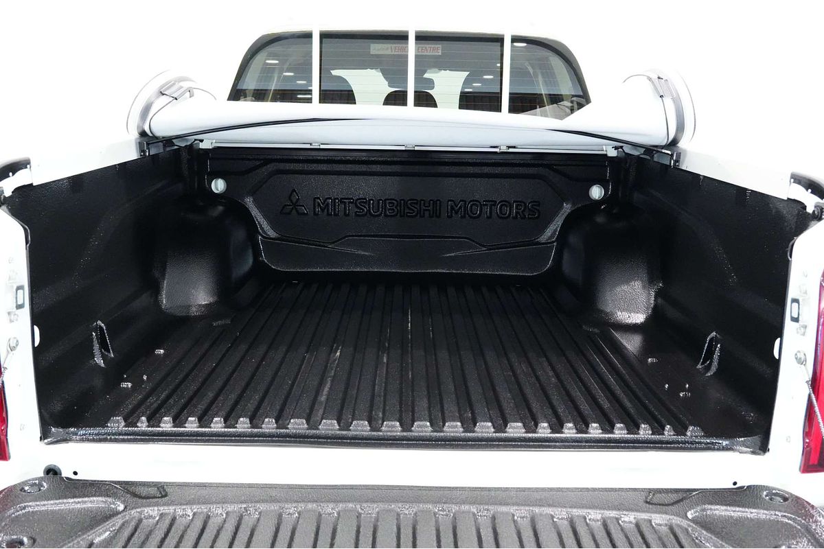 2022 Mitsubishi Triton GLX MR 4X4