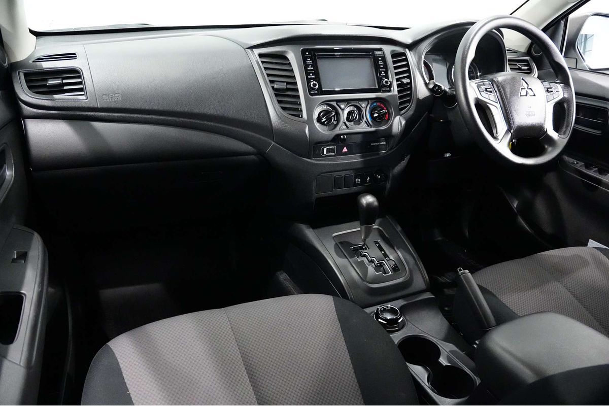 2022 Mitsubishi Triton GLX MR 4X4
