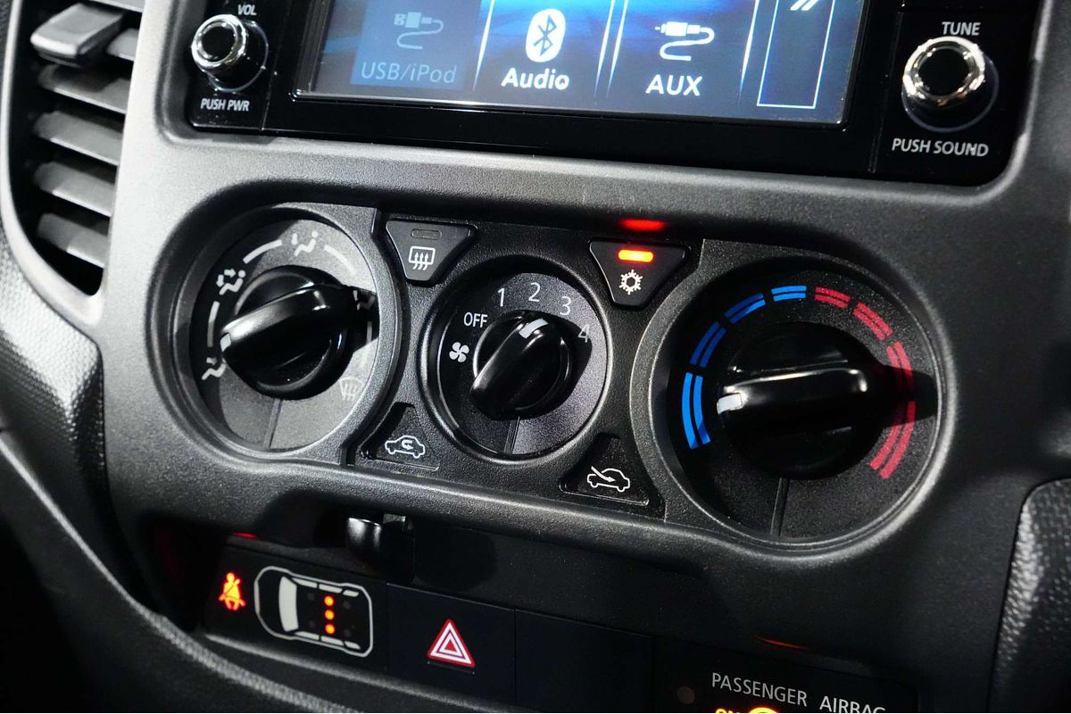 2022 Mitsubishi Triton GLX MR 4X4