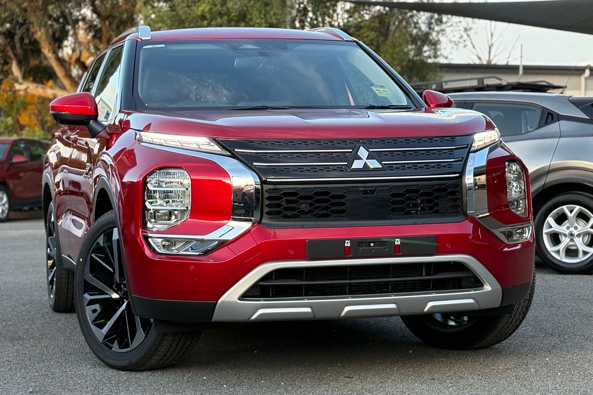 2025 Mitsubishi Outlander PHEV Aspire ZM
