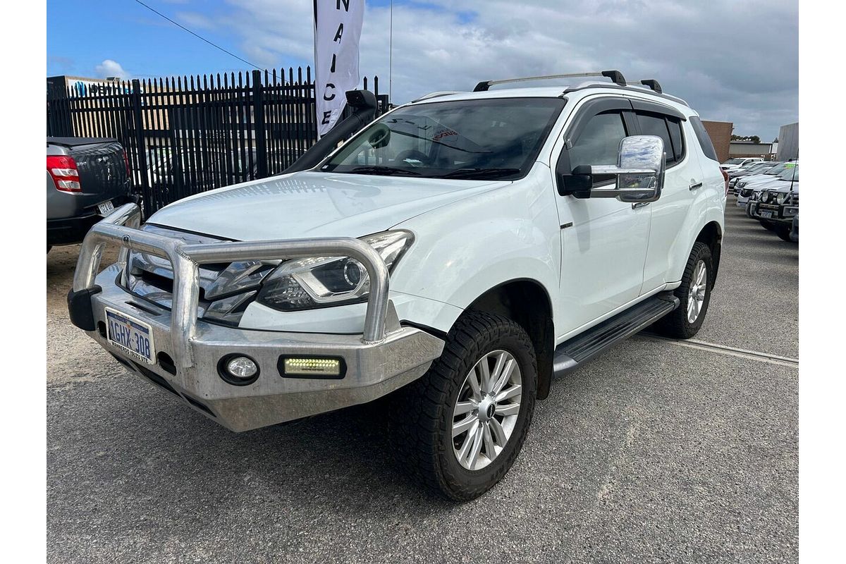 2017 Isuzu MU-X LS-T
