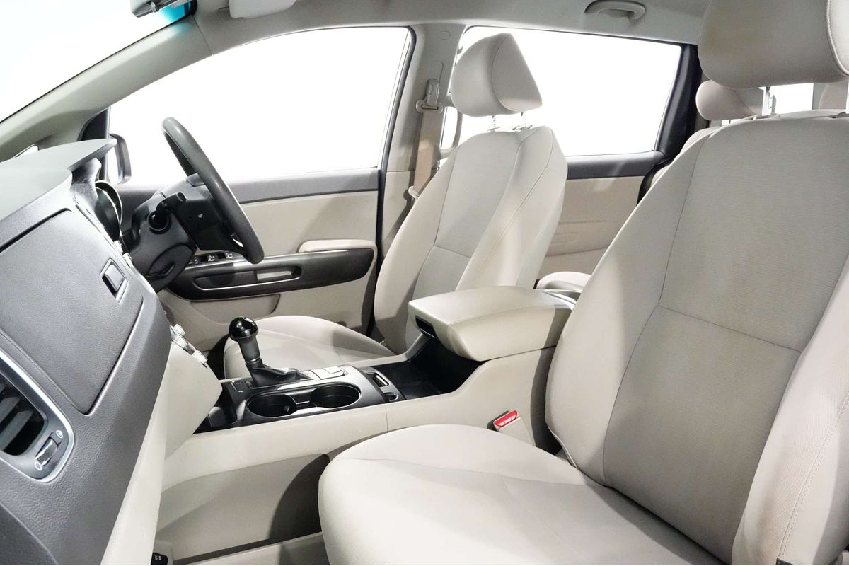 2016 Kia Carnival S YP
