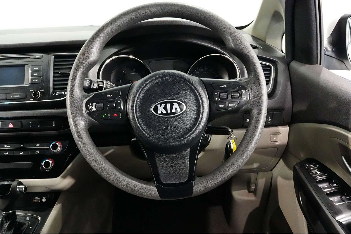2016 Kia Carnival S YP
