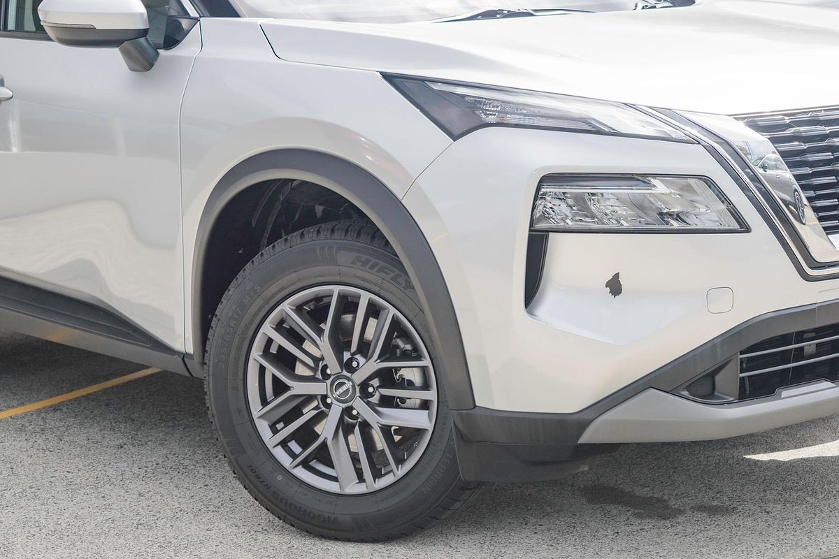 2023 Nissan X-TRAIL ST T33