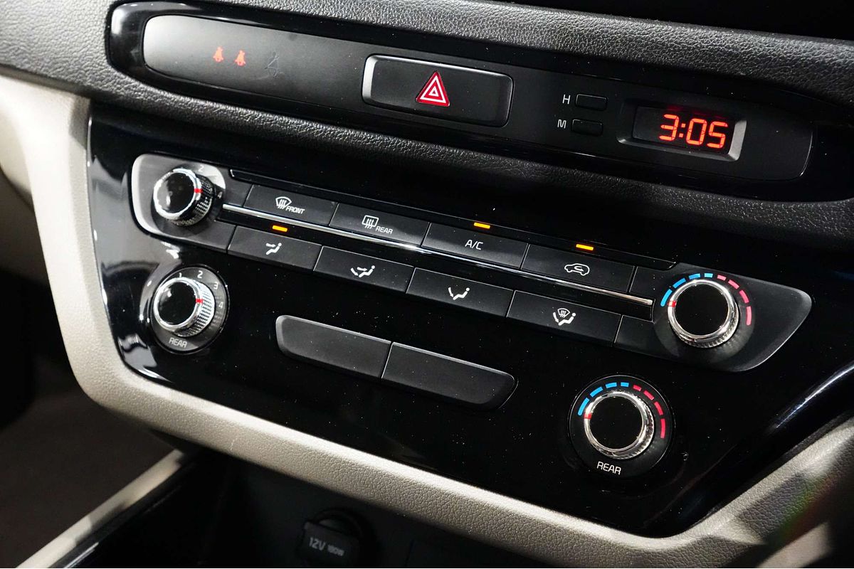 2019 Kia Carnival S YP