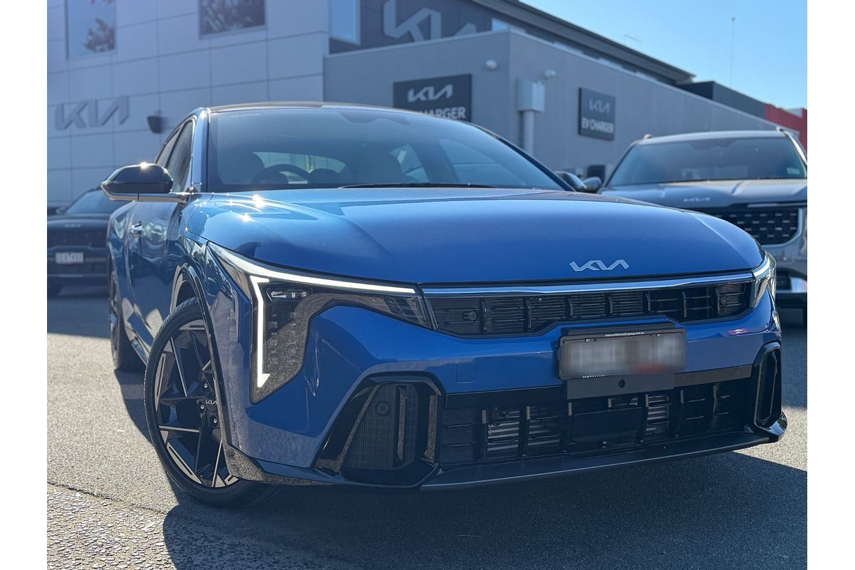 2025 Kia K4 GT-Line CL4m