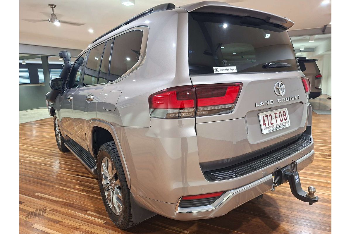 2022 Toyota Landcruiser Sahara ZX FJA300R
