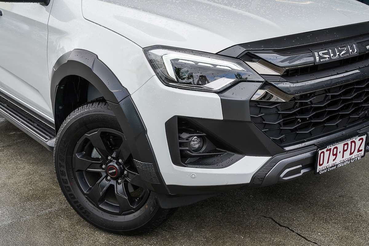 2025 Isuzu D-MAX X-TERRAIN  4X4
