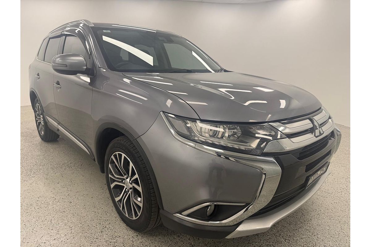 2018 Mitsubishi Outlander LS 7 SEAT (AWD) ZL MY19