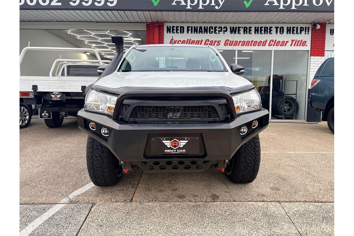 2017 Toyota Hilux SR GUN126R 4X4