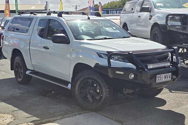 2019 Mitsubishi Triton GLX+ MR 4X4