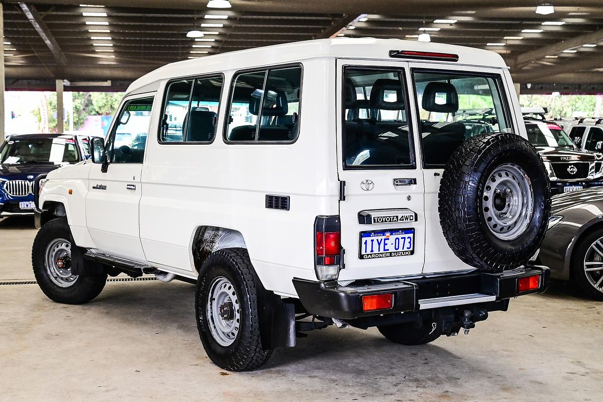 2018 Toyota Landcruiser Workmate Troopcarrier VDJ78R