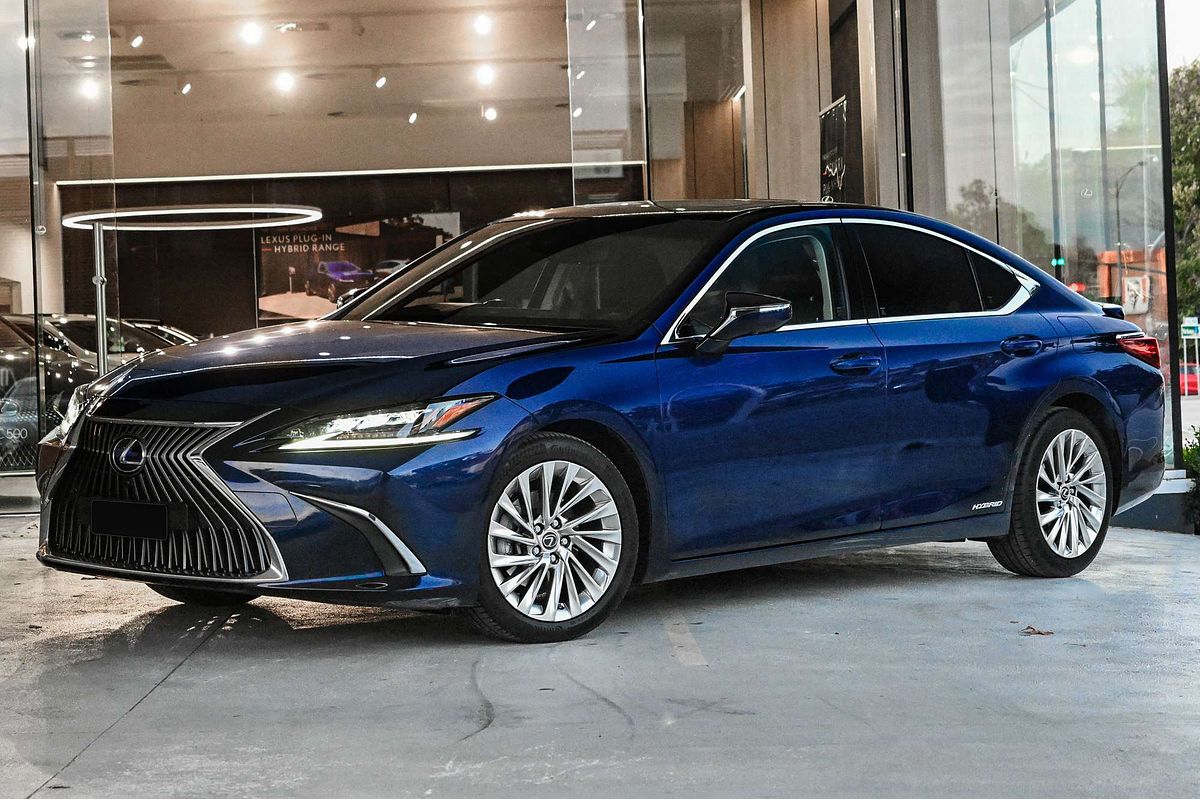 2019 Lexus ES ES300h Sports Luxury AXZH10R