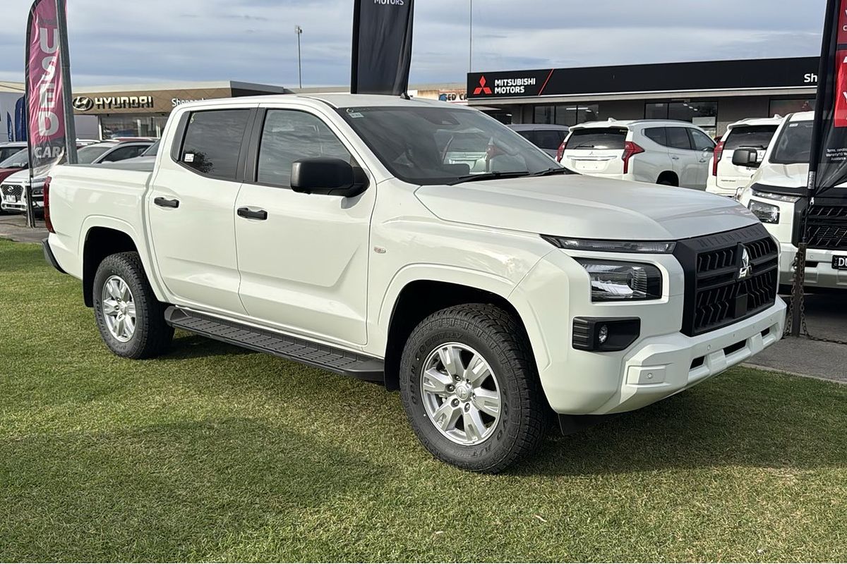2025 Mitsubishi Triton GLX+ MV 4X4