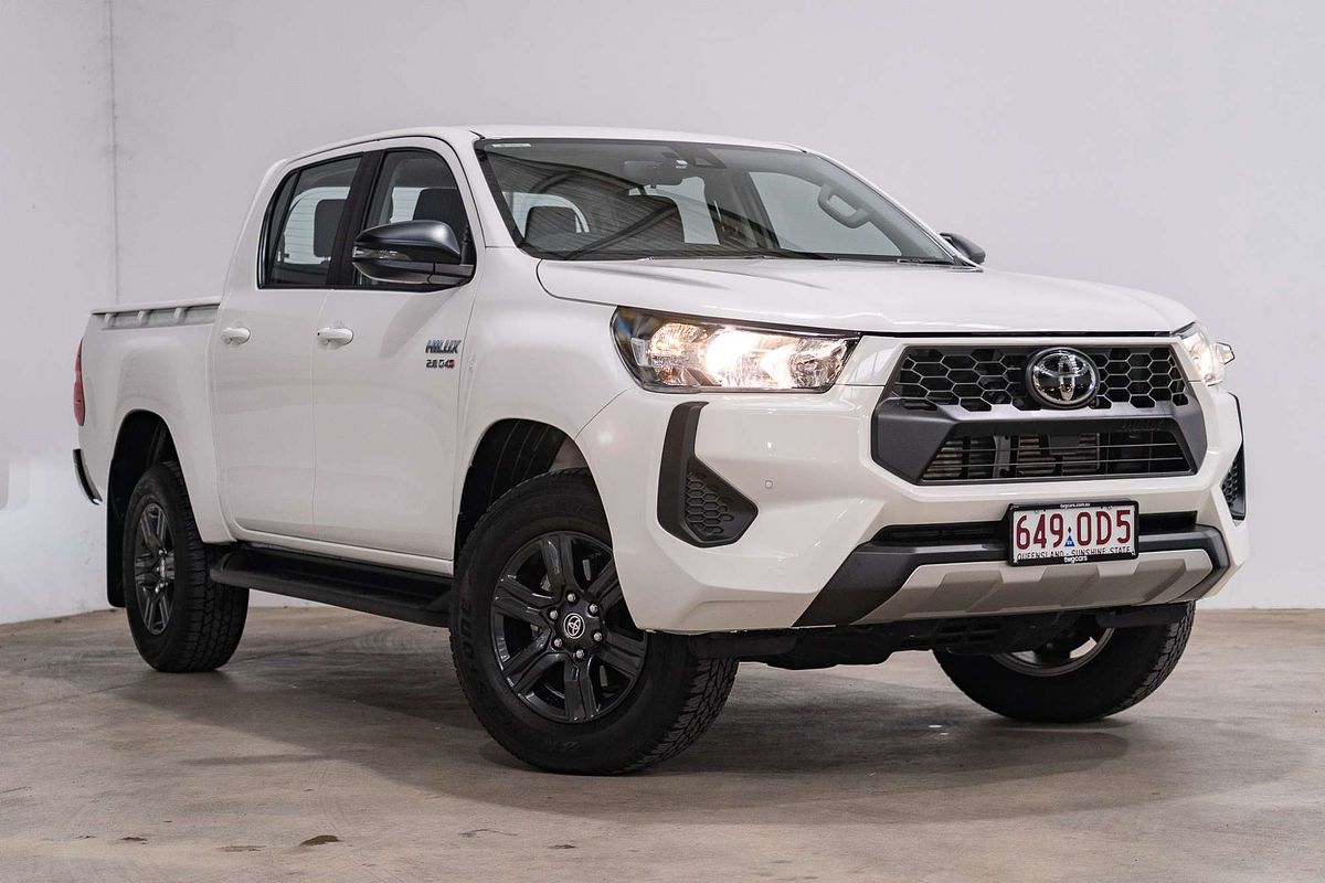 2025 Toyota Hilux SR GUN126R 4X4