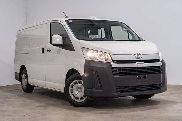 2024 Toyota Hiace GDH300R LWB