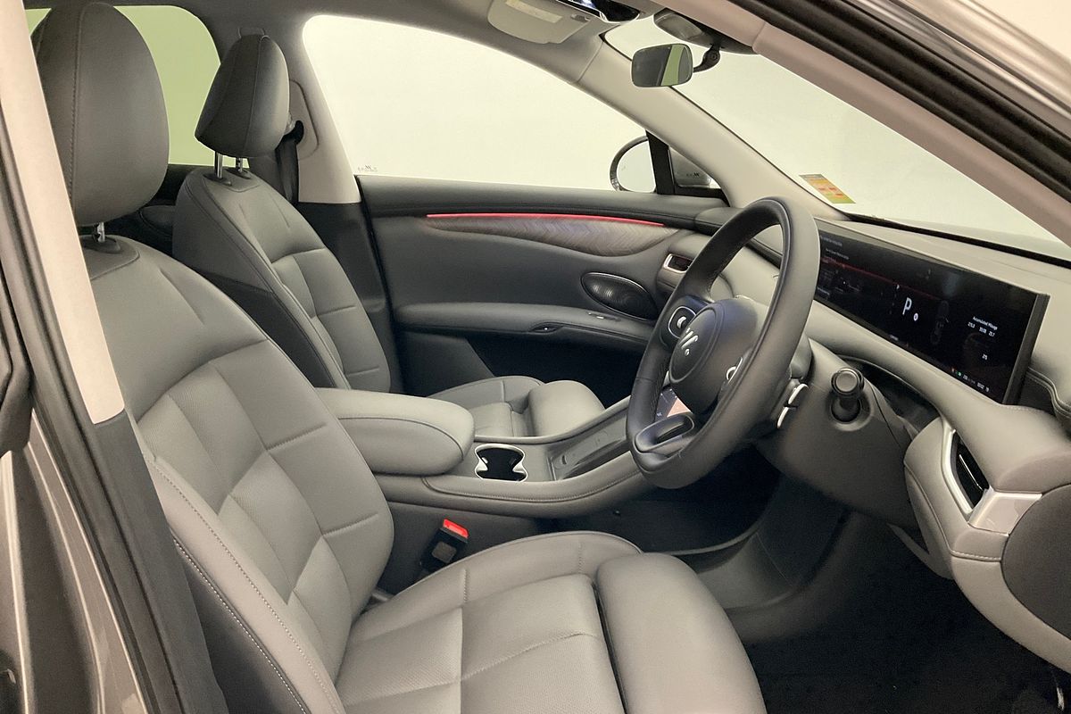 2025 MGIM6 572KW 100KWh DEL 4WD (IM6AWD100PERF)