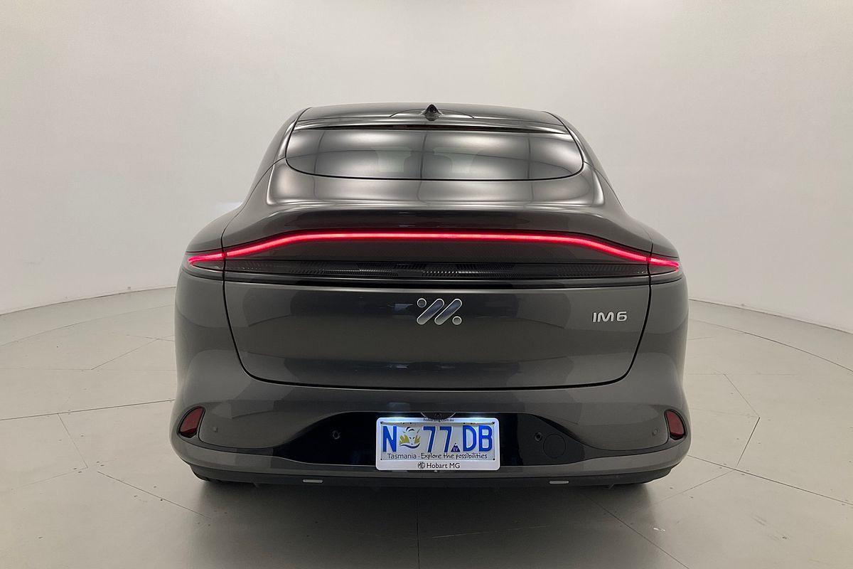 2025 MGIM6 572KW 100KWh DEL 4WD (IM6AWD100PERF)