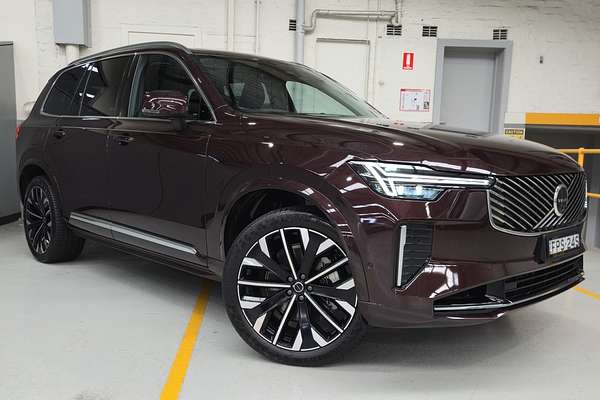2025 Volvo XC90 Ultra B5 Bright