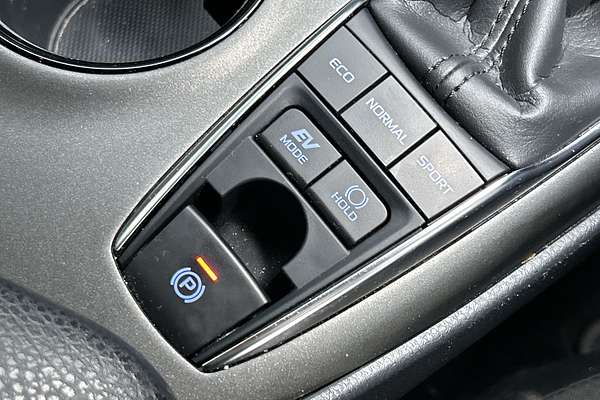 2023 Toyota Camry Ascent AXVH70R thumb-14